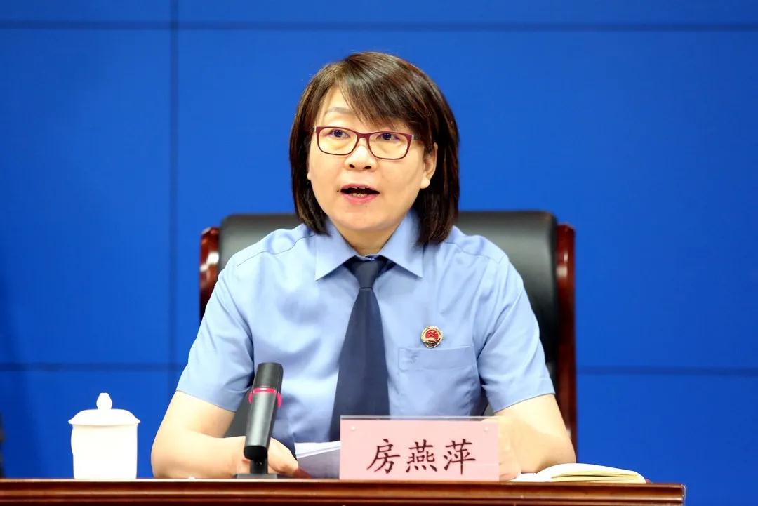 陕西省人民检察院二级巡视员房燕萍