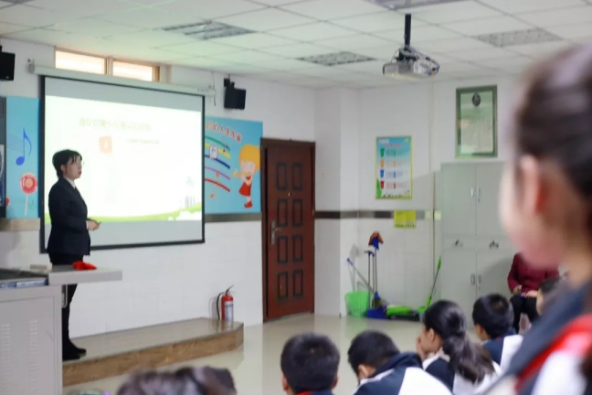 检察官法治进校园走进仁厚庄小学