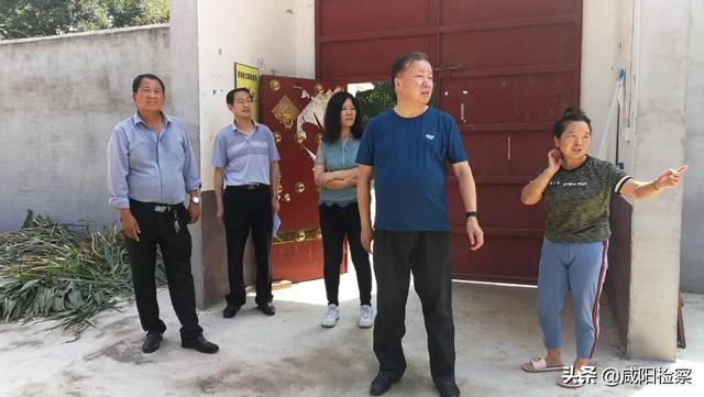 走贫访贫 扶志扶智 ——市院帮扶干部到东曹村开展走访帮扶活动