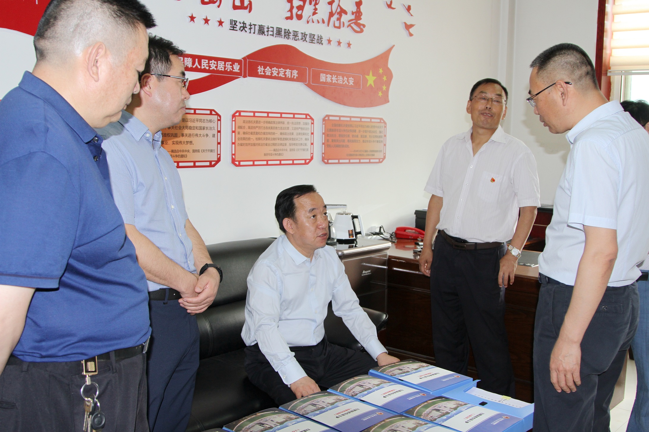 志丹县县委书记李建强督查县检察院扫黑除恶专项斗争工作