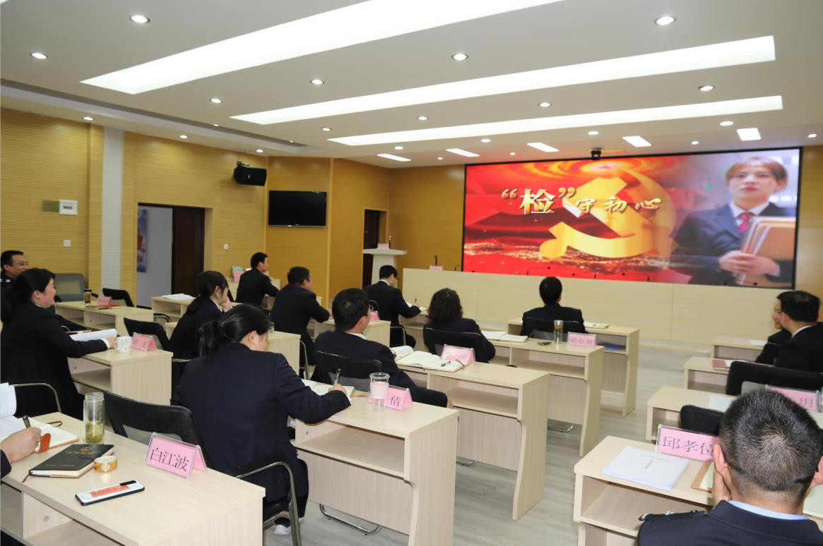 纪睿 全市扫黑除恶先进个人